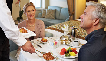 1548636797.4178_r365_Oceania Cruises R Class Room Service.jpg